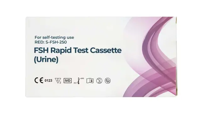 FSH Schnelltest-Kassette für Urin. Ein Selbsttest, der bei der Erkennung von Wechseljahre-Anzeichen helfen kann.